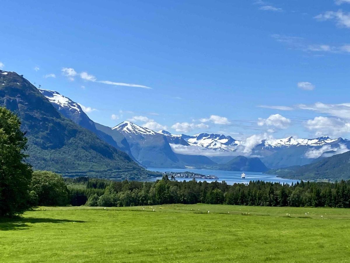 Heinali Hytta Vila Isfjorden Exterior foto