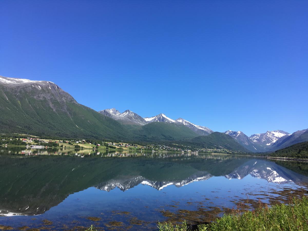 Heinali Hytta Vila Isfjorden Exterior foto